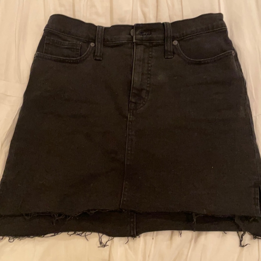 Black madewell mini denim skirt in size 26